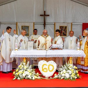 Mons. Jezerinac proslavio 60 godina svećeništva